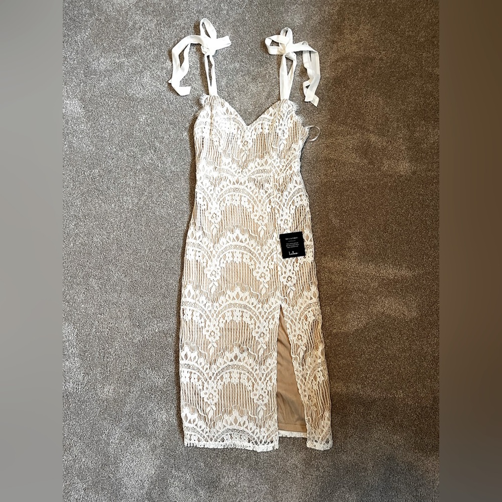 Lulu’s White Lace Midi Dress